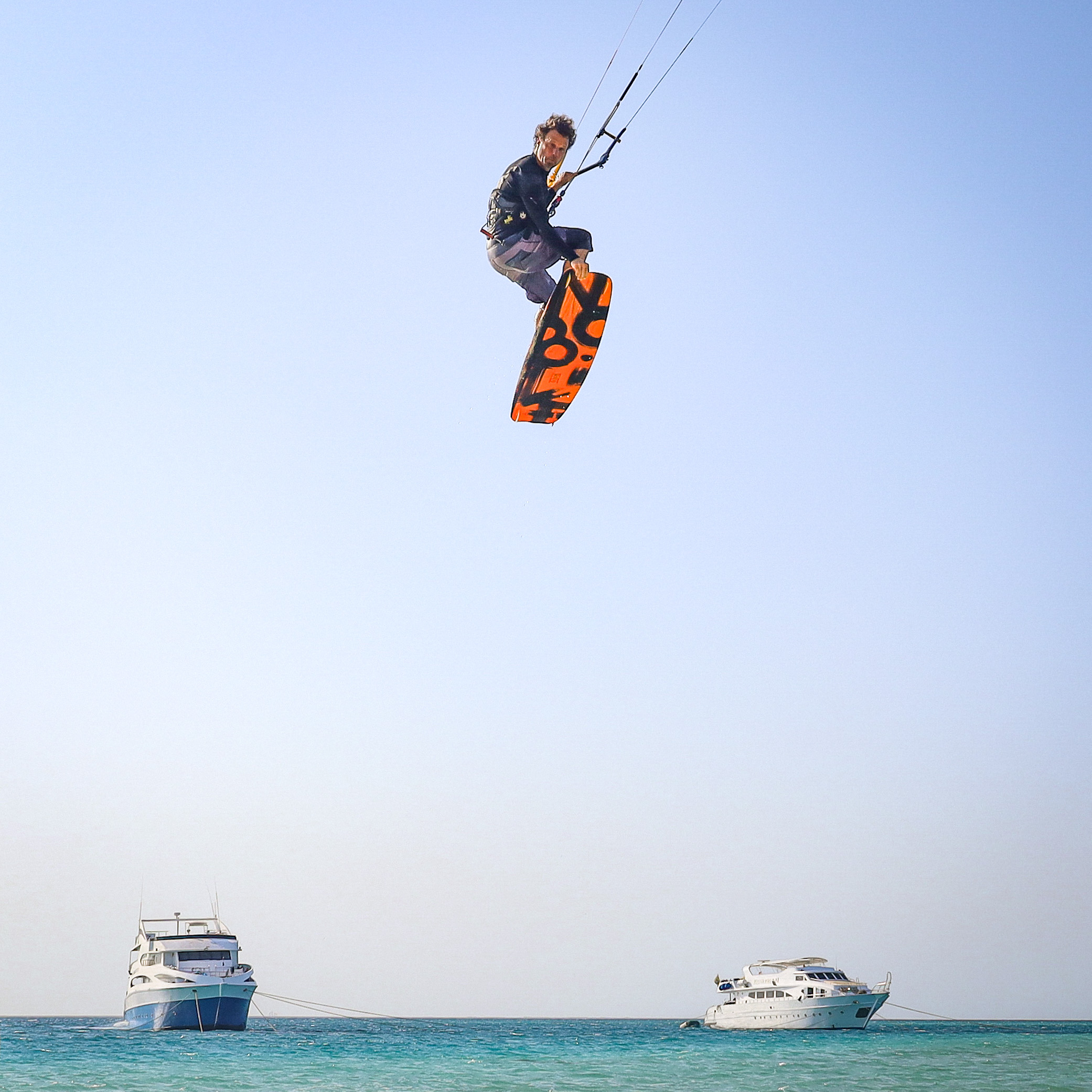 Kiting Over Red Sea