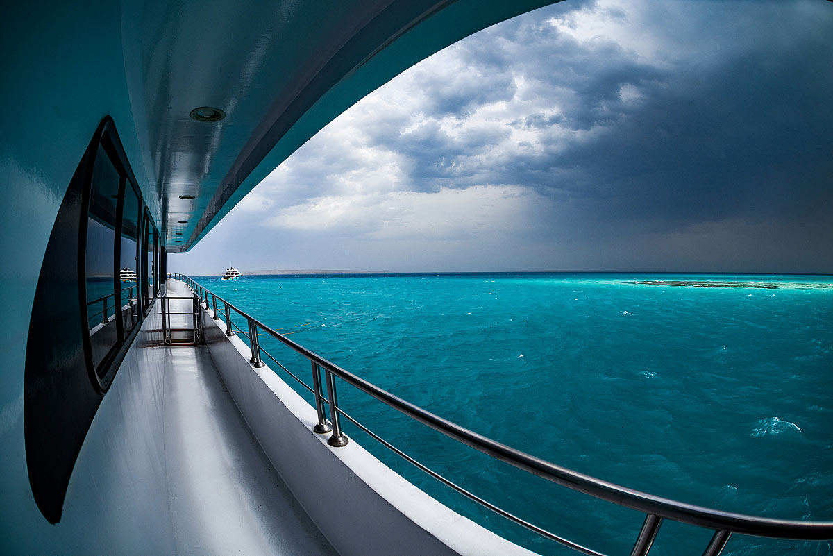 Kite Cruise Boat View