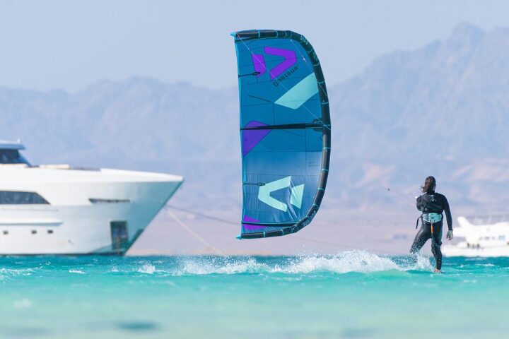 Solo rider between boats
