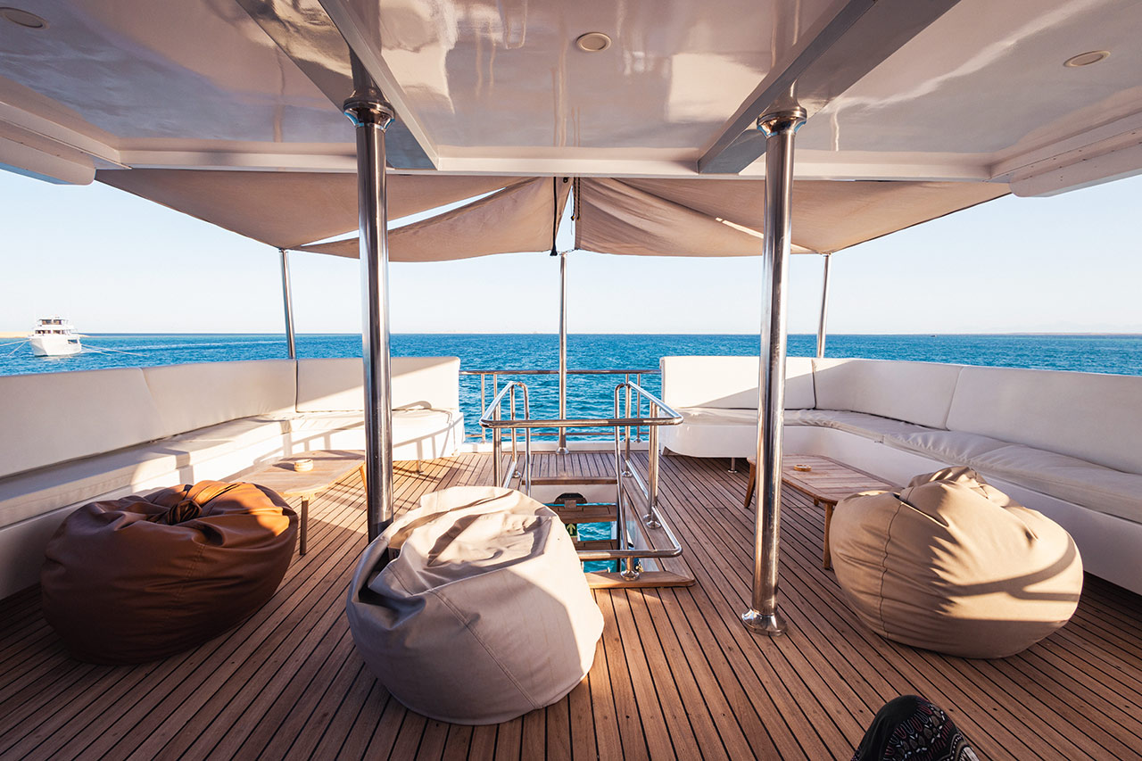 Heaven Liberty Main Deck Heaven Liberty Main Deck