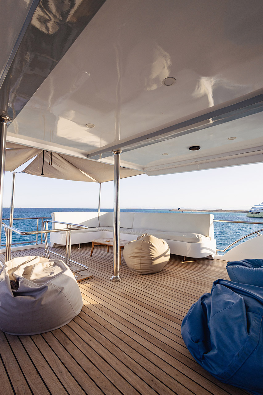 Heaven Liberty Main Deck